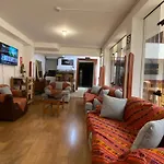 Hostal Saphi - Excelente ubicación