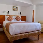 Hostal Saphi - Excelente ubicación
