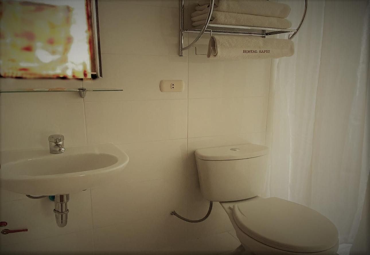 Hostal Saphi - Excelente ubicación